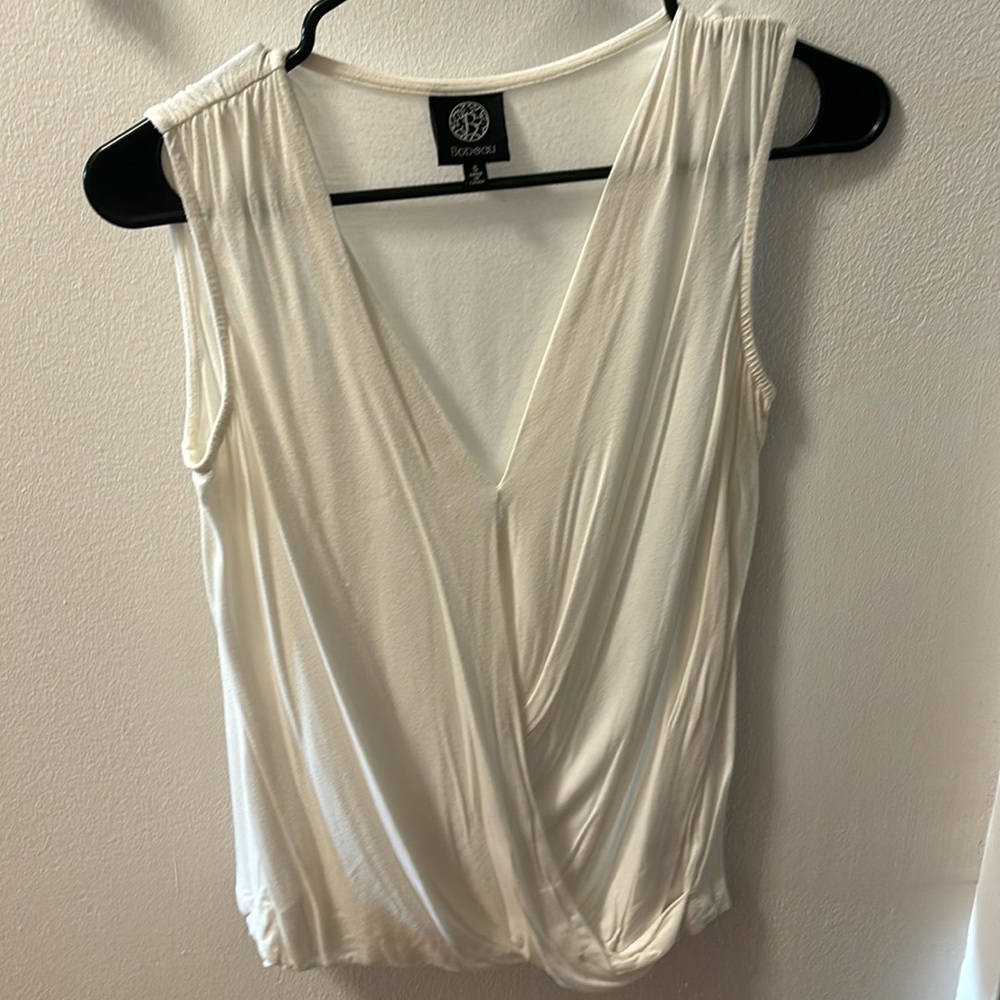 White wrap tank